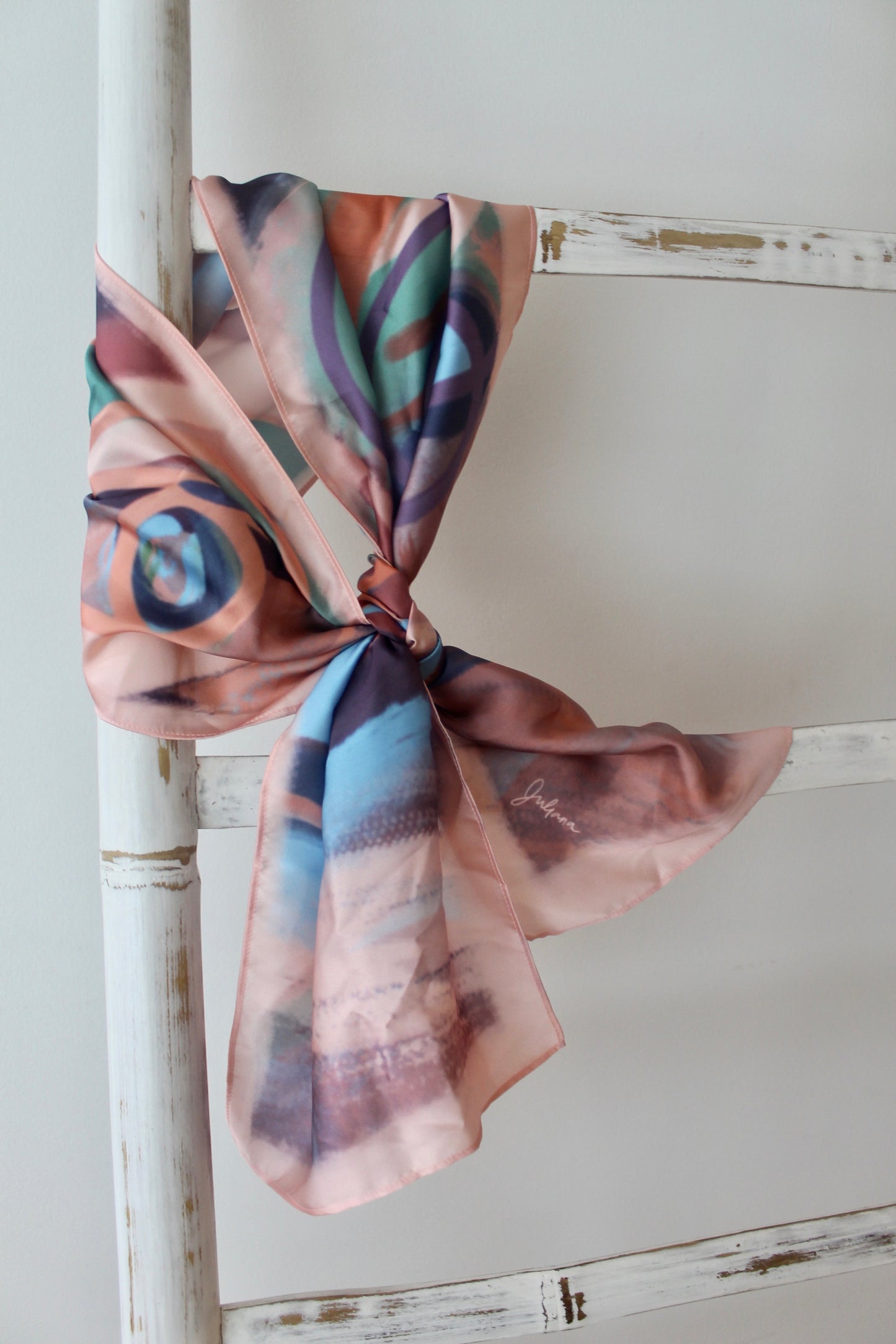 Silk Satin Scarf Alas de Zafiro