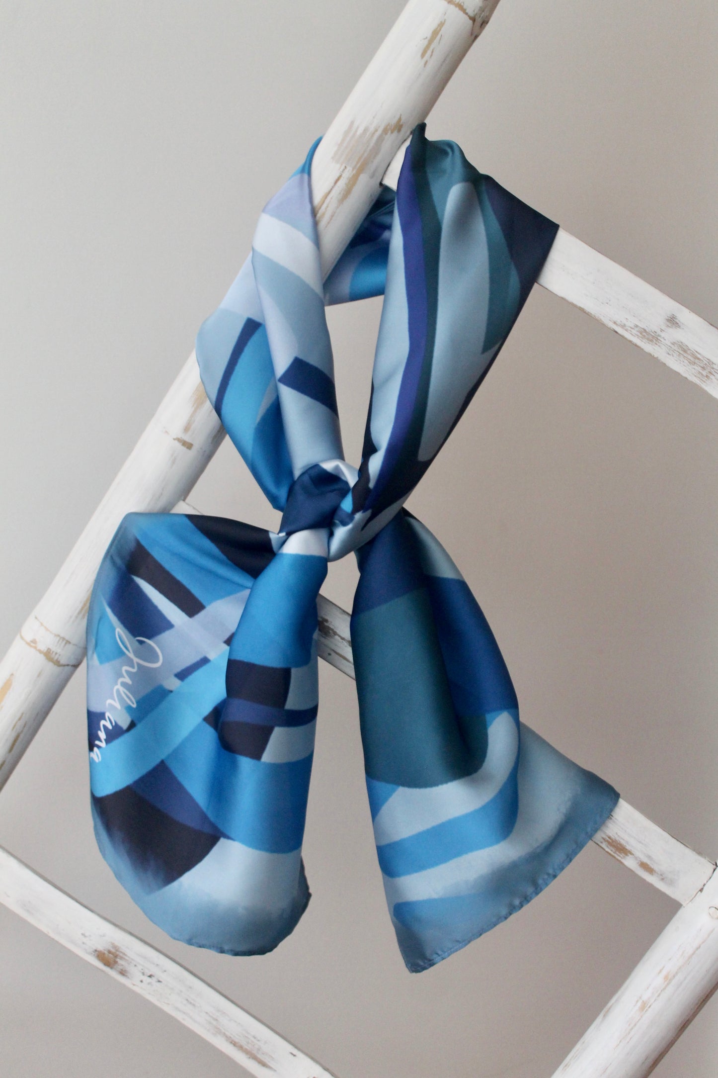 Silk Satin Scarf Thraupis